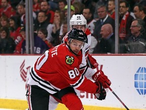 Antoine Vermette is playing second line and second power-play unit since his trade from Arizona to Chicago. (AFP)