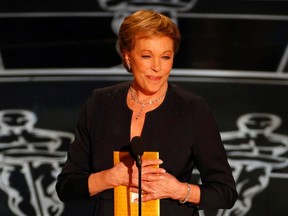 Julie Andrews presents the Oscar for Best Original Score at the 87th Academy Awards in Hollywood, California February 22, 2015.  REUTERS/Mike Blake
