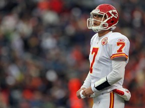 Quarterback Matt Cassel of the Kansas City Chiefs heads to the huddle against the Denver Bronco at INVESCO Field at Mile High on November 14, 2010. (Doug Pensinger/Getty Images/AFP)