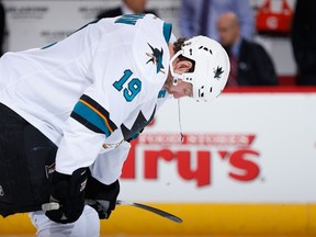 Joe Thornton of the San Jose Sharks warms up before the NHL game against the Arizona Coyotes at Gila River Arena on February 13, 2015 in Glendale, Ariz. (Christian Petersen/Getty Images/AFP)