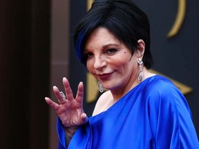 Liza Minelli arrives at the 86th Academy Awards in Hollywood, California March 2, 2014.    REUTERS/Lucas Jackson