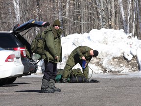 John Lappa/Sudbury Star
An OPP emergency response team was transported by OPP helicopter to a plane crash site at French River Provincial Park to recover three bodies from the crash site on March 18.