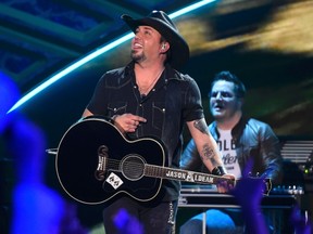 Jason Aldean performs "Just Gettin Started" during the American Country Countdown Awards in Nashville, Tennessee December 15, 2014.     (REUTERS/Harrison McClary)