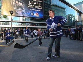 Ex-Leaf Gary Leeman is part of a lawsuit filed by former players against the league over concussions. (QMI Agency file photo)