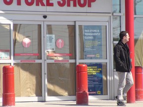 A steady stream of disappointed shoppers showed up to Future Shop on Merivale Rd. , only to find it was one of the many Canadian outlets to abruptly close its doors Saturday, March 28. 
AEDAN HELMER/OTTAWA SUN/QMI AGENCY