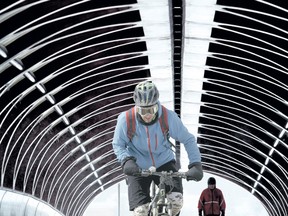 Edmonton to cover bike lanes