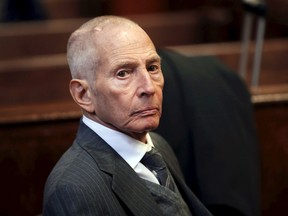 Real estate heir Robert Durst appears in a criminal courtroom for his trial on charges of trespassing on property owned by his estranged family, in New York, in this December 10, 2014 file photo. Durst, the real estate scion awaiting extradition to California to face a murder charge, is due in a New Orleans courtroom on April 2, 2015 on weapons charges his attorneys are expected to say stem from an improper search.    REUTERS/Mike Segar/Files