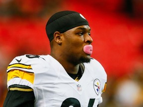 Le'Veon Bell #26 of the Pittsburgh Steelers stands on the field prior to the game against the Atlanta Falcons at the Georgia Dome on December 14, 2014 in Atlanta, Georgia. (Kevin C. Cox/Getty Images/AFP)