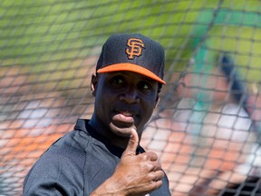 Former Giants outfielder Barry Bonds is cheering on controversial Yankees veteran Alex Rodriguez as he nears Willie Mays' 660 career home runs. (Mark J. Rebilas/USA TODAY Sports/Files)