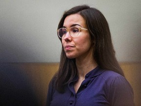 Jodi Arias looks toward the jury entering the courtroom during the sentencing phase of her retrial in Phoenix, March 3, 2015. (Reuters)