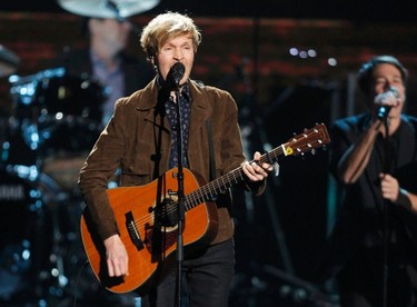 Beck performs during the 2015 Rock and Roll Hall of Fame Induction Ceremony in Cleveland, Ohio April 18, 2015. REUTERS/Aaron Josefczyk