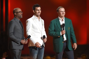 (L-R) Musicians Darius Rucker, Jake Owen and professional golfer Jordan Spieth speak onstage during the 50th Academy Of Country Music Awards at AT&T Stadium on April 19, 2015 in Arlington, Texas.   Cooper Neill/Getty Images for dcp/AFP
