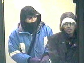 Investigators need help identifying these two men, who are suspected of robbing a bank in North York on April 9. (PHOTO SUPPLIED BY TORONTO POLICE)