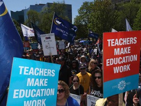 OSSTF protest on the front lawn of Queen's Parkon Thursday May 14, 2015. (Toronto Sun files)
