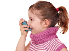 A study shows there may be a connection between peanut allergies and asthma in children. (Fotolia)