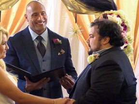 Dwayne Johnson (C) officiating the wedding. 

(Twitter/NickMundy)