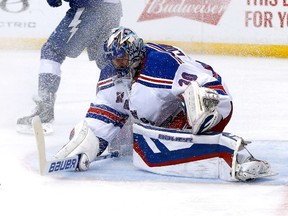 New York Rangers goalie Henrik Lundqvist makes a save against the Tampa Bay Lightning during Game 6 of the Eastern Conference final at Amalie Arena on May 26, 2015 in Tampa. (Mike Carlson/Getty Images/AFP)