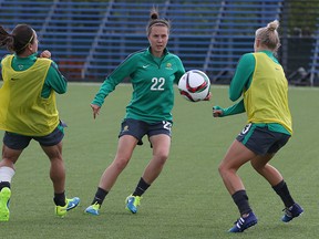 The Australian women's soccer team practises in Winnipeg on Friday. (KEVIN KING/Winnipeg Sun)