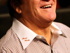 Baseball legend Pete Rose sits in the crowd during the boxing fights at ORACLE Arena on September 8, 2012 in Oakland, Calif. (Ezra Shaw/Getty Images/AFP)
