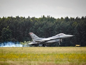 File photo of a F-16 Fighting Falcon during aviation detachment exercies at the Air Force base in Lask, Poland June 19, 2015.  REUTERS/Tomasz Stanczak/Agencja Gazeta