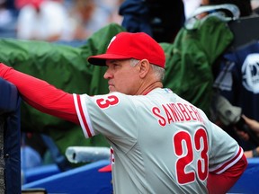 Philadelphia Phillies manager Ryne Sandberg watches play against the Atlanta Braves at Turner Field on July 20, 2014 in Atlanta. (Scott Cunningham/Getty Images/AFP)