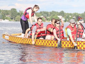 The Tutor Doctor team practicss for the Sudbury Dragon Boat Festival. Gino Donato/Sudbury Star