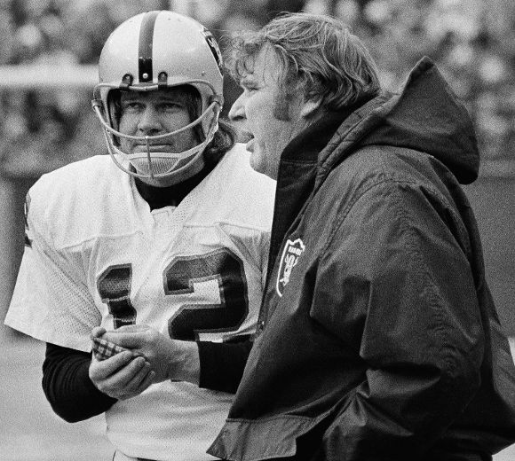 Former Oilers QB Ken Stabler dies at age 69