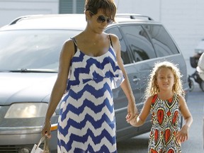 Halle Berry does some grocery with her daughter Nahla. (WENN.com)