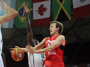 Brady Heslip (right) has played for Canada before, so it shouldn’t take him too long to fit in. (AFP)