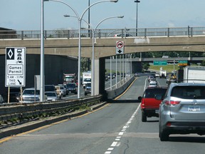 Traffic on the Gardiner Expressway with the Pan Am Games HOV lanes. (Michael Peake/Toronto Sun)