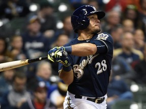 Milwaukee Brewers centre fielder Gerardo Parra hits a solo home run in the seventh inning against the Washington Nationals at Miller Park. (Benny Sieu/USA TODAY Sports)