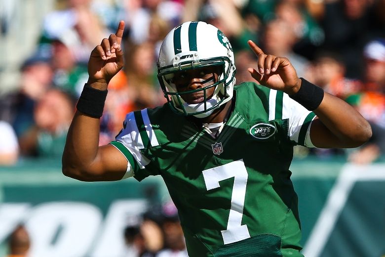 NFL reviewing Jets' locker room sucker-punch of Geno Smith