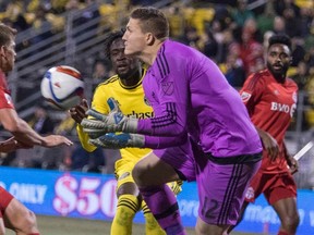 Toronto FC goalkeeper Joe Bendik (right) has not been perfect this season, but columnist Kurtis Larson and some former teammates are standing behind some fans’ chosen scapegoat. (TREVOR RUSZKOWSKI/USA Today Sports files)
