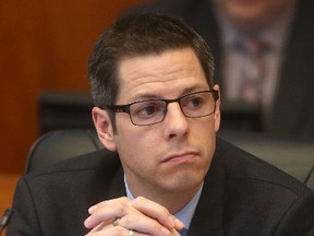 Winnipeg Mayor Brian Bowman vowed to post his meeting calendar online. It hasn't been updated since May. (Chris Procaylo/Winnipeg Sun file photo)