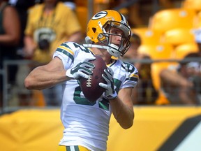 Green Bay Packers wide receiver Jordy Nelson warms up for an NFL preseason football game against the Pittsburgh Steelers, Sunday, Aug. 23, 2015, in Pittsburgh. Nelson was injured in the first quarter when he landed awkwardly while trying to cut after making an 8-yard reception on Green Bay's opening drive and did not return. (AP Photo/Vincent Pugliese)
