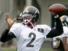 Steelers quarterback Michael Vick passes during practice in Pittsburgh on Wednesday, Aug. 26, 2015. (Keith Srakocic/AP Photo)