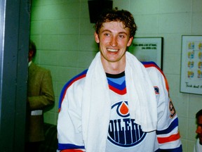 A professional hockey draft questionnaire filled out by former Oilers star Wayne Gretzky is currently up for action on a Canadian government website. (Postmedia Network/Files)