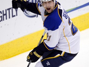 Blues centre Patrik Berglund will undergo surgery on his shoulder Friday after reinjuring it during offseason training. (Rick Scuteri/USA TODAY Sports/Files)