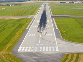 An airport runway. (Fotolia)