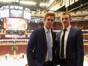 Upcoming NHL draft picks Connor McDavid and Jack Eichel take part in a media availability at United Center in Chicago on June 8, 2015. (Bruce Bennett/Getty Images/AFP)