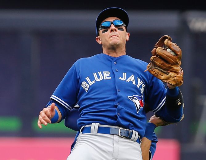 May 9,2016: Toronto Blue Jays shortstop Troy Tulowitzki (2) walks towards  the field to take batting practice prior to the regular season game between  the San Francisco Giants versus the Toronto Blue