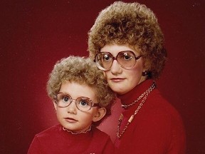 A sample picture on AwkwardFamilyPhotos.com. (Supplied)