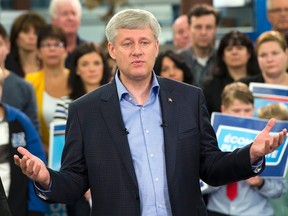 Conservative Leader Stephen Harper speaks to supporters Sunday, September 13, 2015  in Stittsville.
THE CANADIAN PRESS/Ryan Remiorz