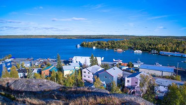 It's the capital of the Northwest Territories: Yellowknife! (Fotolia)