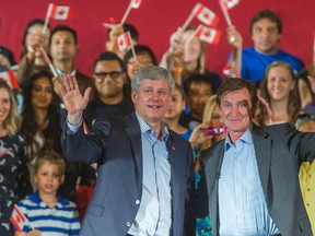 Federal Conservative leader Stephen Harper (left) andNHL hall of famer Wayne Gretzky at an event at the Carlu in downtown Toronto on Sept. 18, 2015. (Ernest Doroszuk/Toronto Sun)