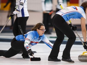 Val Sweeting won eight straight games to capture the HDF Insurance Shoot-Out title for the first time (Ian Kucerak, Edmonton Sun).