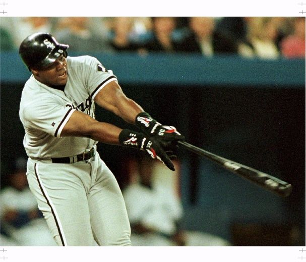 Bo Jackson breaks bat over knee, 08/09/1993