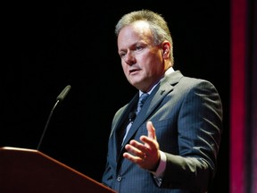 Bank of Canada Governor Stephen Poloz speaks at a Calgary Economic Development forum in Calgary, Alta., Monday, Sept. 21, 2015.THE CANADIAN PRESS/Jeff McIntosh