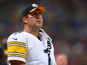 Ben Roethlisberger #7 of the Pittsburgh Steelers looks on from the sidelines during a game against the St. Louis Rams at the Edward Jones Dome on September 27, 2015 in St. Louis, Missouri.   Dilip Vishwanat/Getty Images/AFP