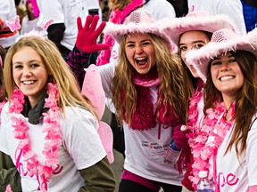 Participants begin their run during the CIBC Run for the Cure in support of the Canadian Breast Cancer Foundation in Edmonton, Alta. on Sunday, Oct. 4, 2015. (Codie McLachlan/Edmonton Sun/Postmedia Network)